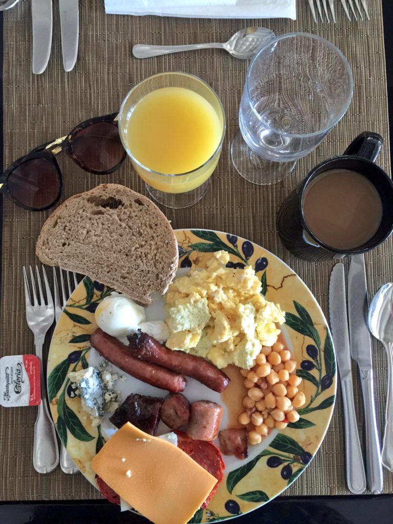 A nice (and very insta-friendly) shot of one of the better breakfasts I had here. 